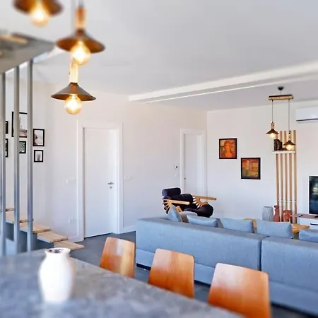Salt Villas Guemuesluek Βίλα