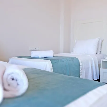 Salt Villas Guemuesluek